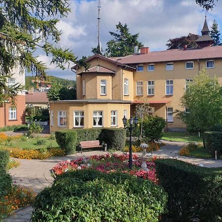 Отель Ow Meduza I Biala Mewa Мендзыздрое Экстерьер фото